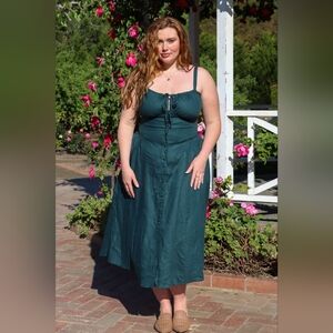 Aulieude Dorothy Dress in Emerald Green, Size AU 16/ US 12